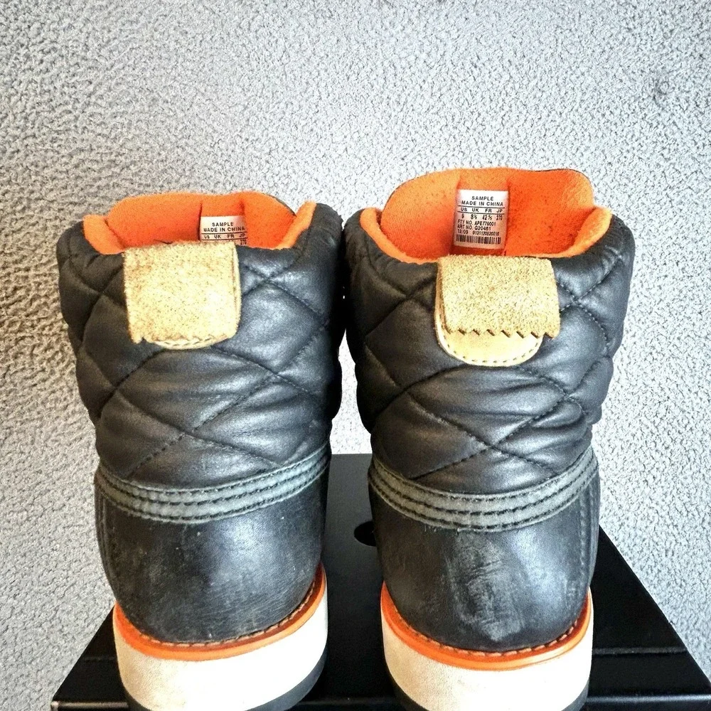 Adidas X Burton Snowboards Mens Mid Shoe. Size 9 RARE Sample Sneakers